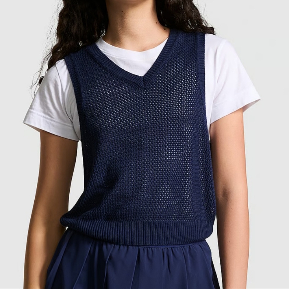 PINK Victoria's Secret Cambridge Knit Cropped Vest.